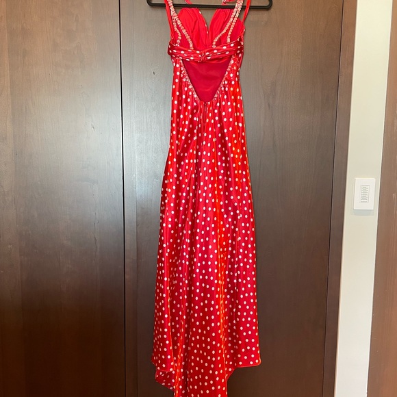 Grad dress - Picture 2 of 7